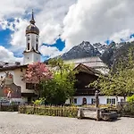 Lägenhet Haus Bader Garmisch-Partenkirchen